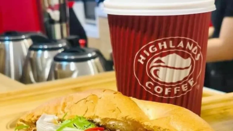 Sandwich and coffee, a menu of Highlands Coffee Philippines resturant.