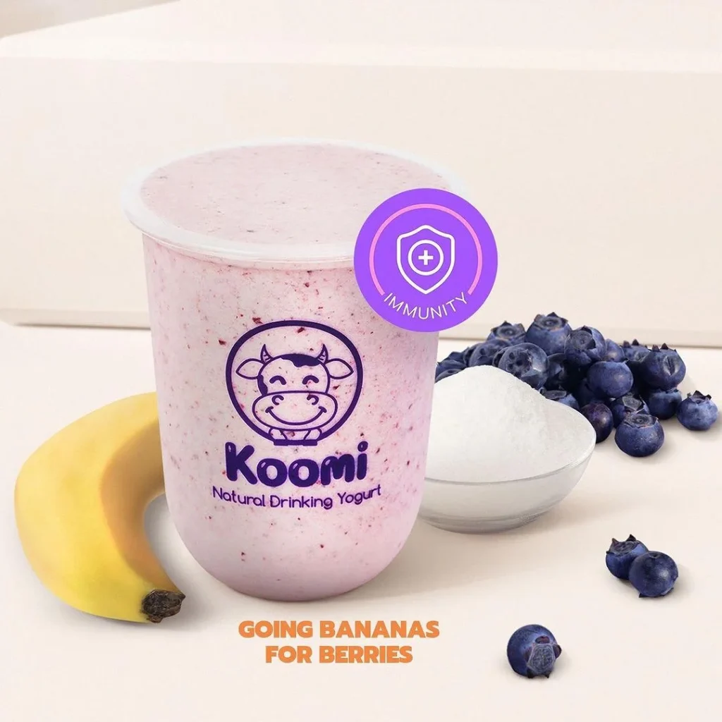 Drinking shake with berries and banana, a menu of Koomi Philippines resturant.